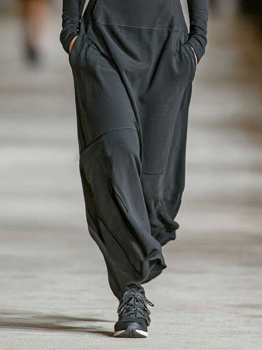 Elise - Soft-Touch-Maxikleid mit Stehkragen und Reißverschluss