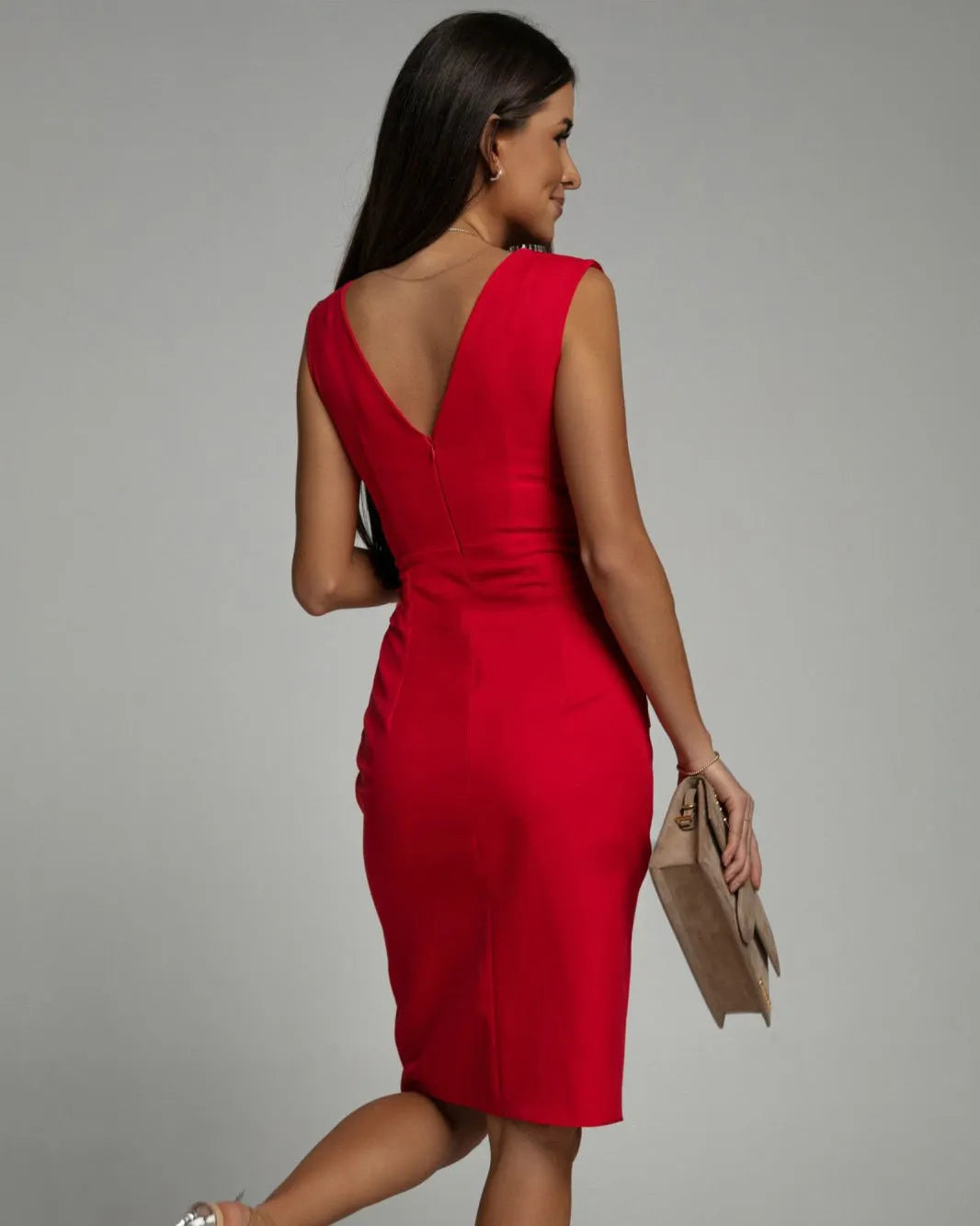 Arielle - Figurbetontes V-Ausschnitt-Kleid mit Schlitz