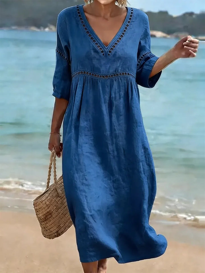 Quessia - Soft-Touch-Kleid mit V-Ausschnitt