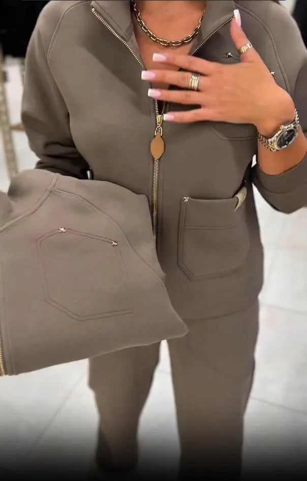 Floranique - Zweiteiliges Set mit weicher Haptik aus kurzer Jacke mit Reißverschluss und weiter Hose