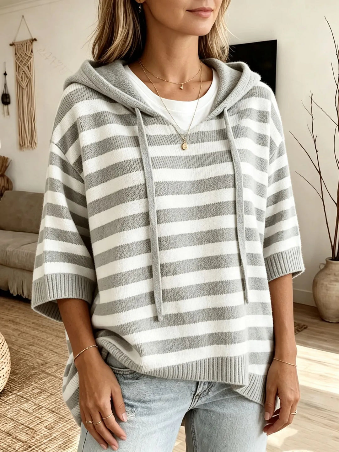 Leontine - gestreifter Strick-Kapuzenpullover
