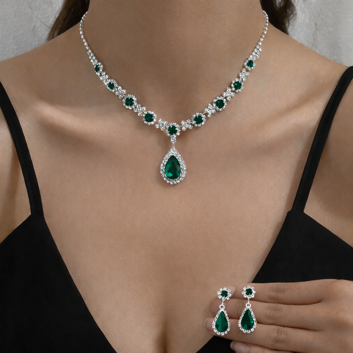 Sariyn – Elegantes Schmuck-Set in Tropfenform
