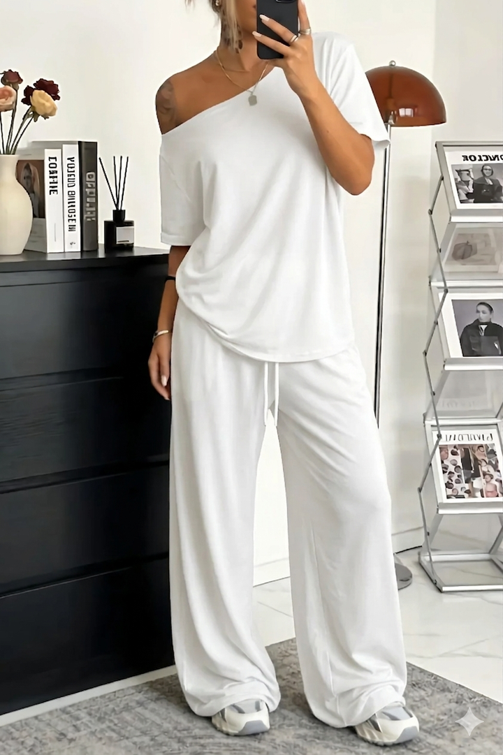 Cosima - Locker geschnittenes Set aus Oberteil und Hose