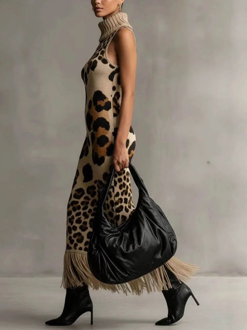 Orla - Strukturiertes Maxikleid mit Leopardenmuster