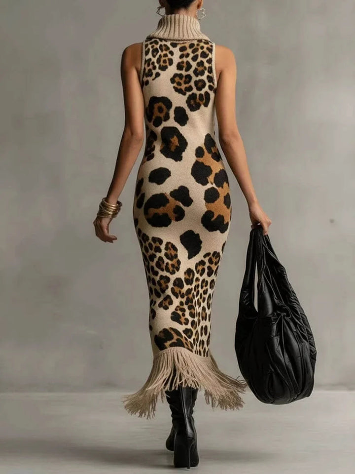 Orla - Strukturiertes Maxikleid mit Leopardenmuster