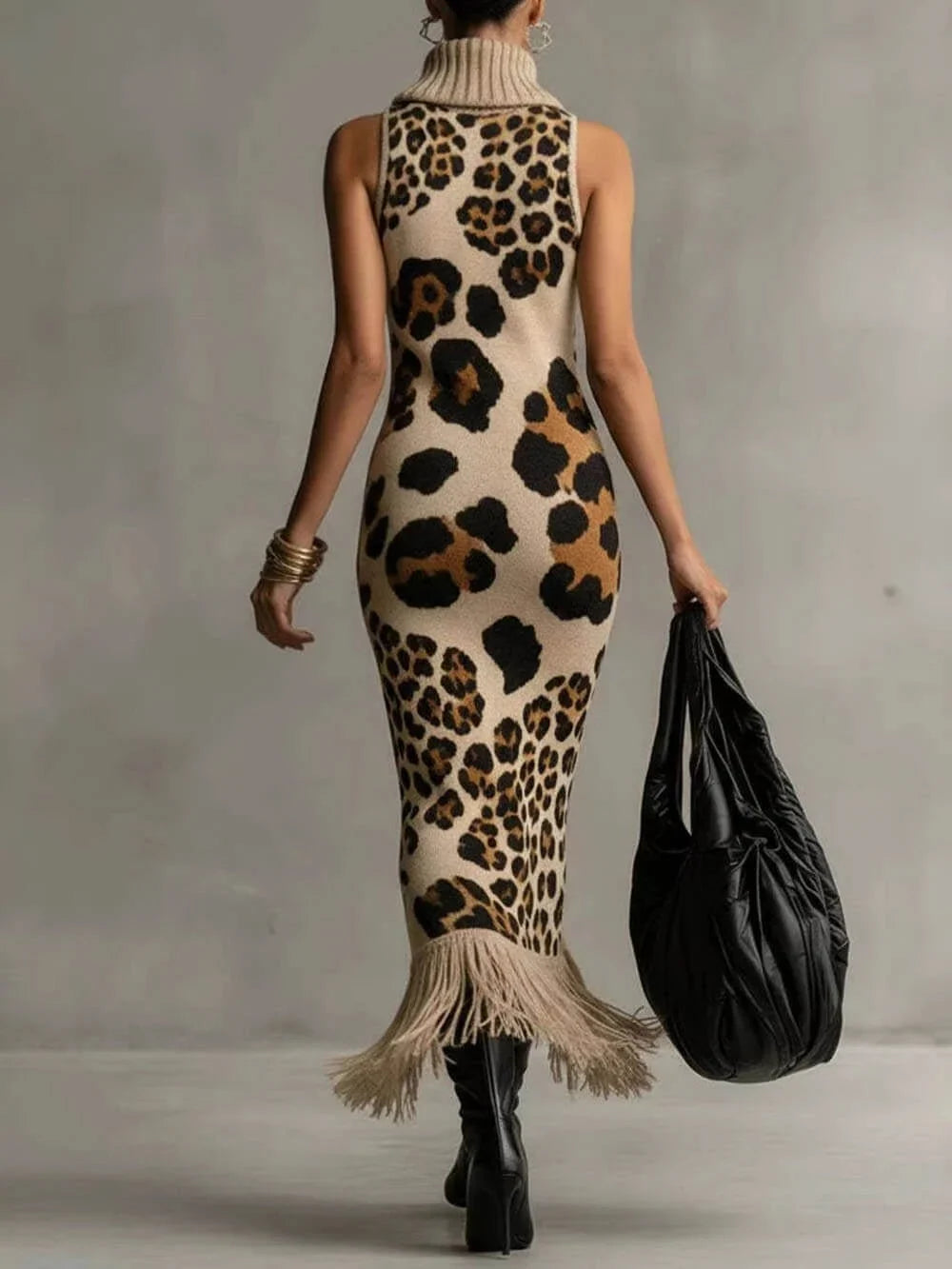 Oksana - Maxikleid mit Leopardenmuster und Fransen
