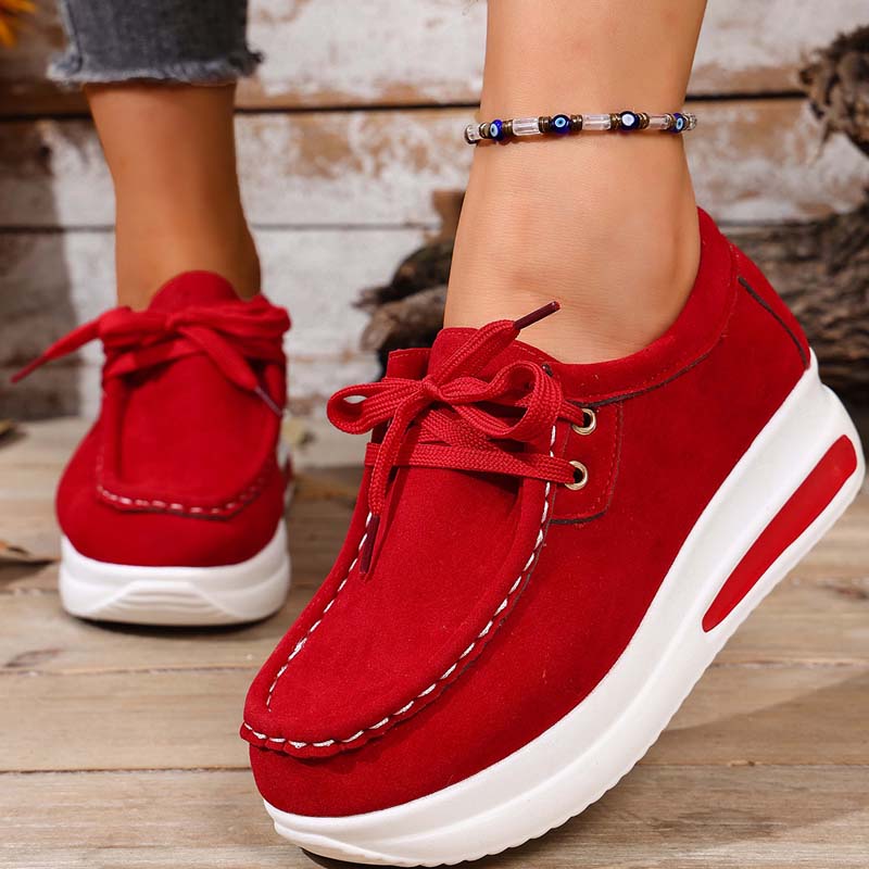 Eirwen - Gepolsterte Plateauschnürschuhe