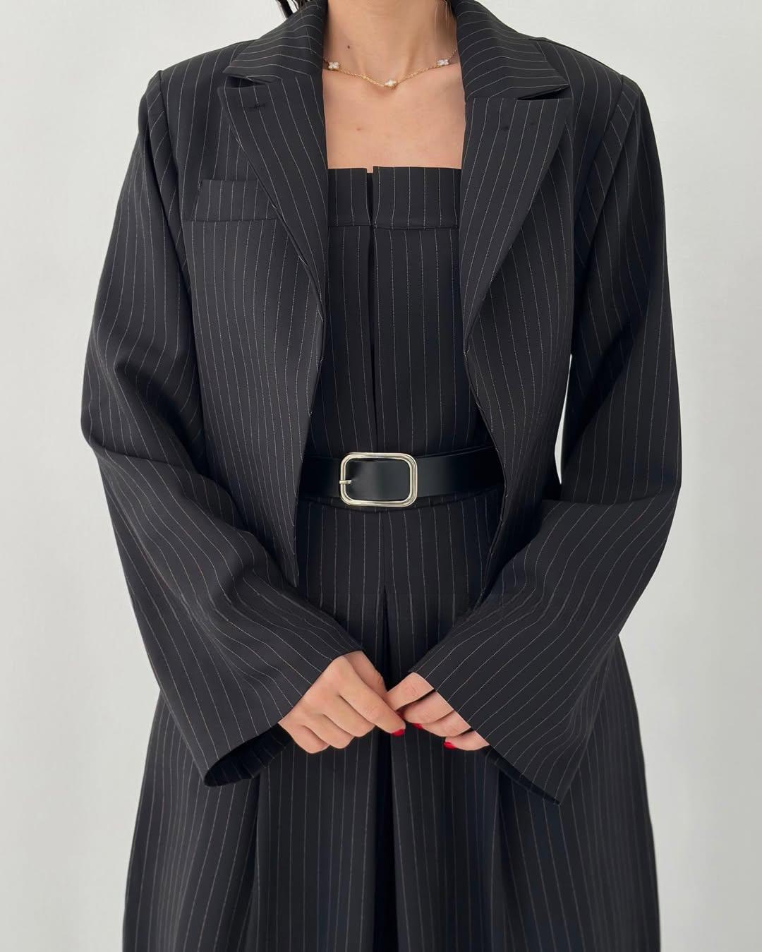 Lorayae - Soft-Touch Set aus weit geschnittenem Jumpsuit und Jacke