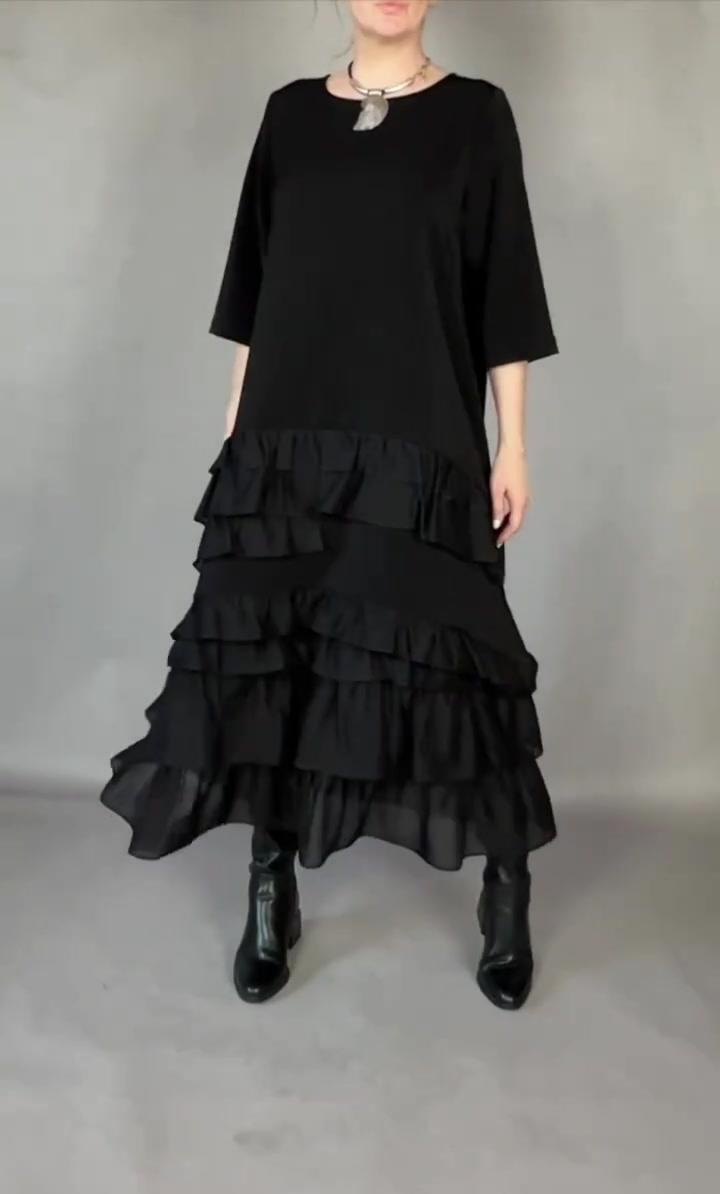 Elena - Soft-Touch Stufen-Maxikleid