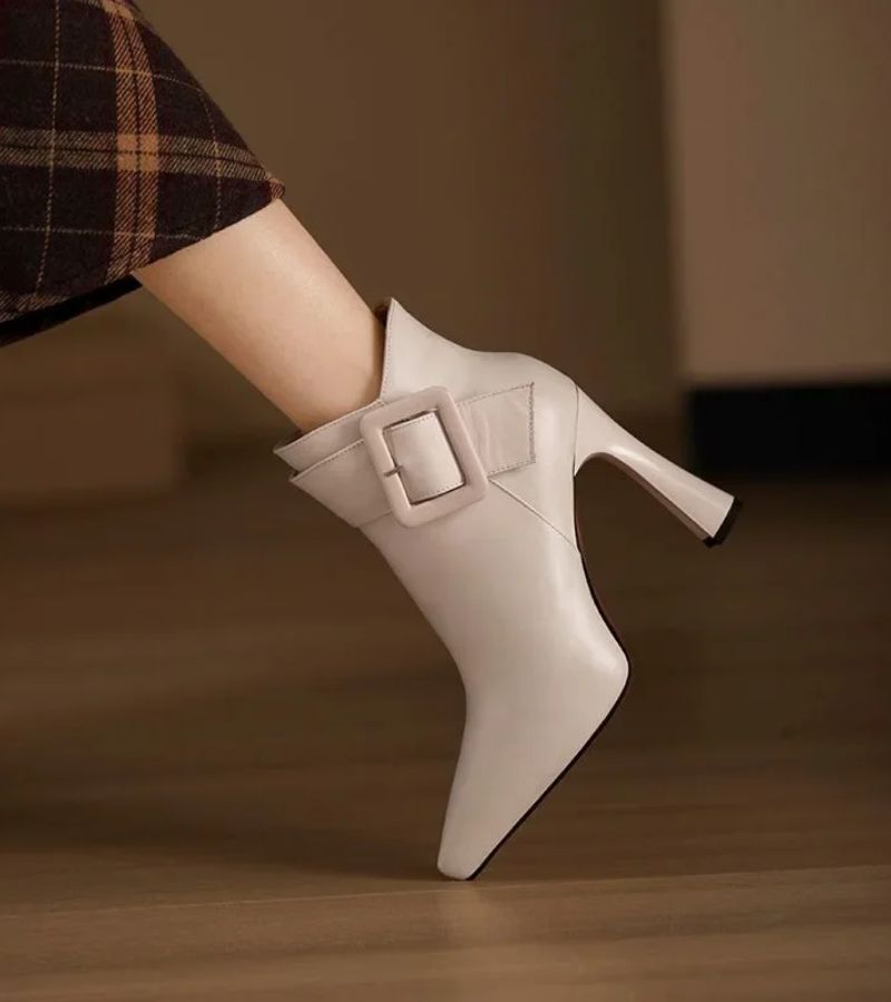 Erina - Stiefeletten mit skulpturalem Absatz