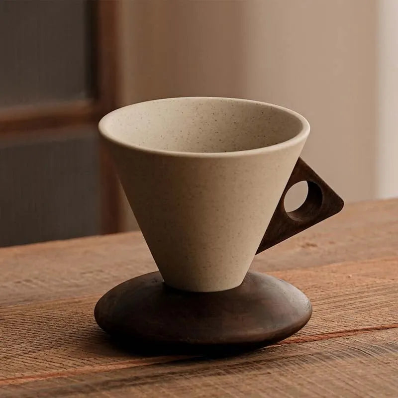 Mabel - Konische Premium-Kaffeetasse