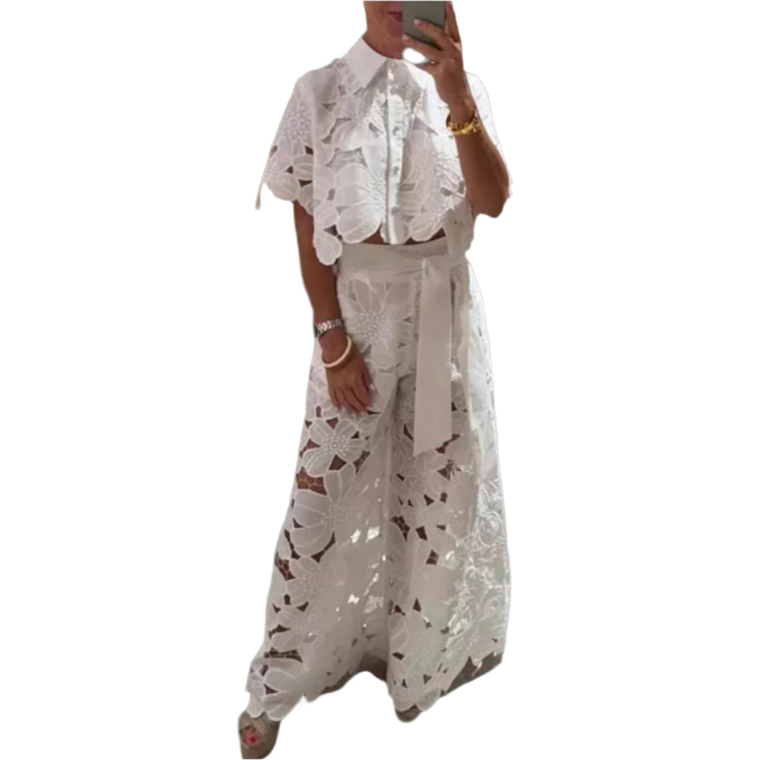 Celessia - Zweiteiliges Set mit floraler Spitzenbluse und weiter Hose