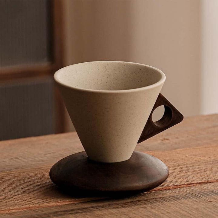 Mabel - Konische Premium-Kaffeetasse
