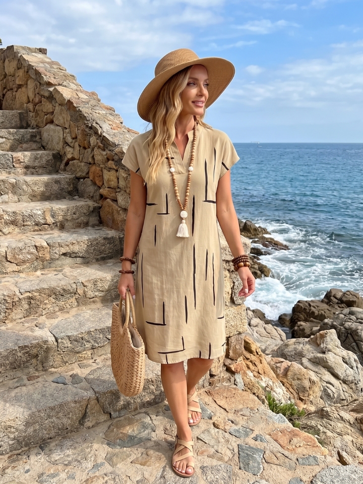 Elunara - Luftiges Kleid mit abstraktem Print