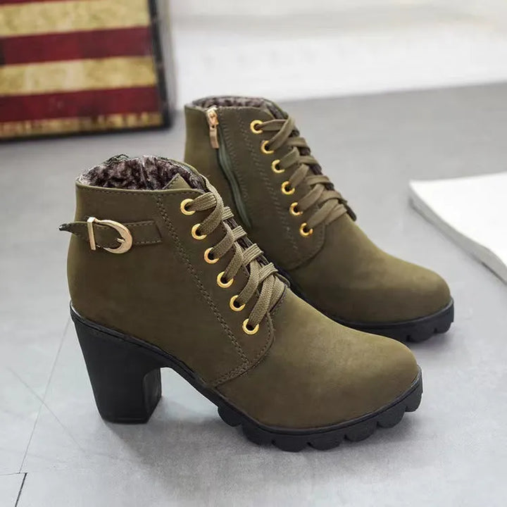 Mara - Plüschgefütterte Blockabsatz-Stiefel