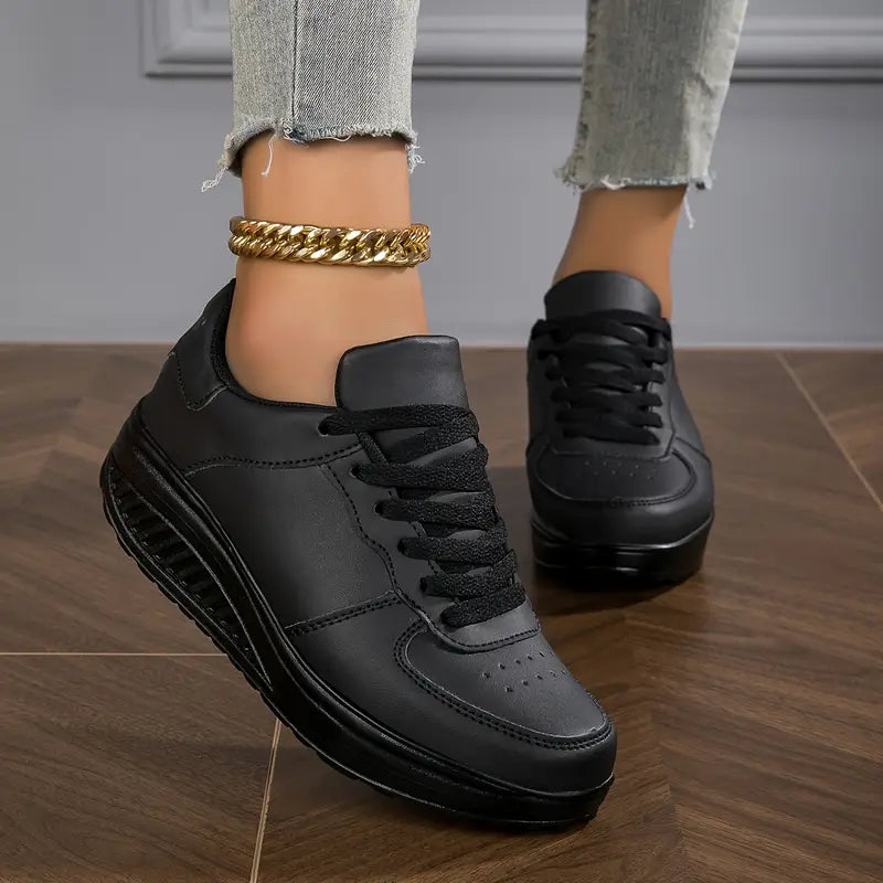 Sable - Plateau-Sneaker mit Schnürung in bequemer Passform