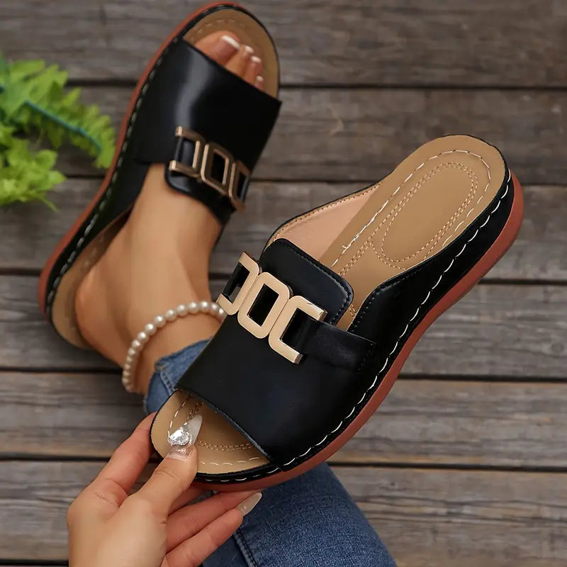 Lucerra - Riemchensandalen mit Schnalle