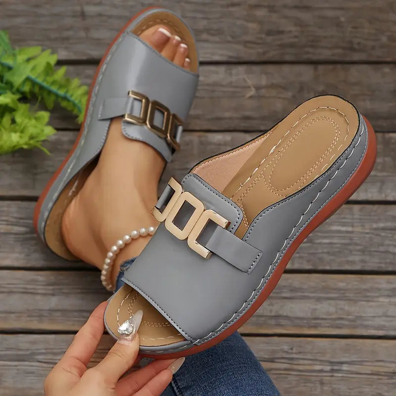Lucerra - Riemchensandalen mit Schnalle
