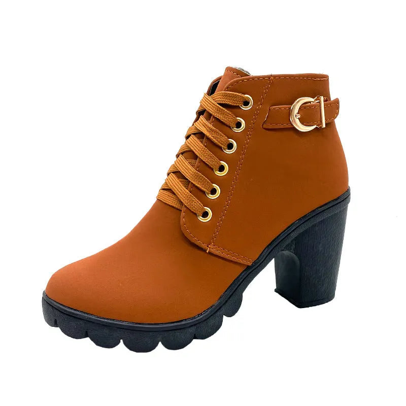 Mara - Plüschgefütterte Blockabsatz-Stiefel