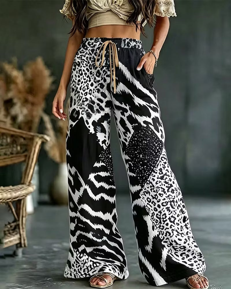 Elfrida - Weiche Wide-Leg-Hose mit Leo-Patchwork