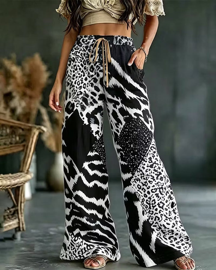 Elfrida - Weiche Wide-Leg-Hose mit Leo-Patchwork
