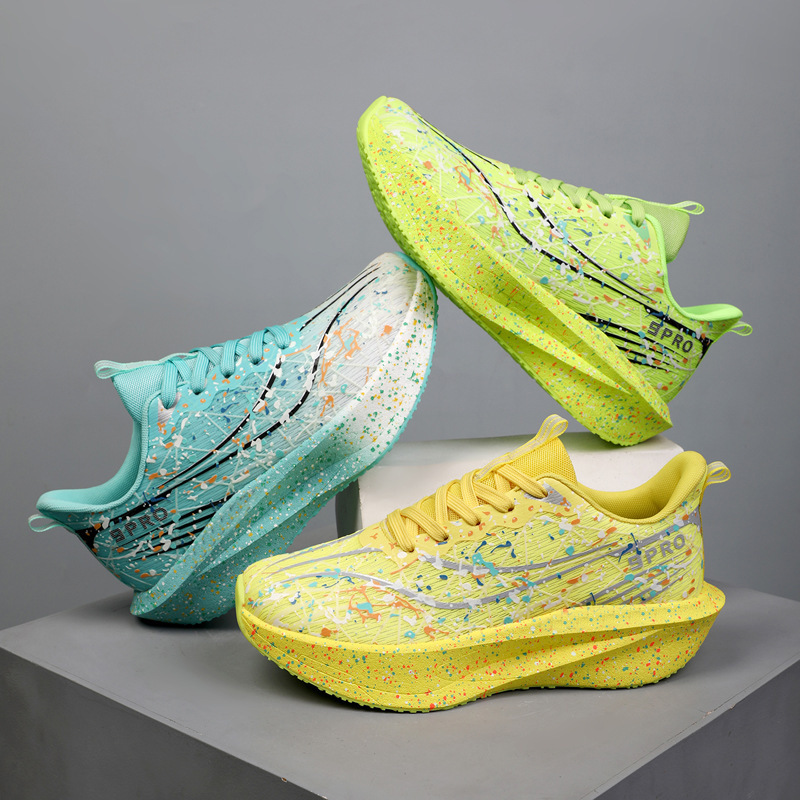 Elowynne - leistungsstarke Marathon-Laufschuhe