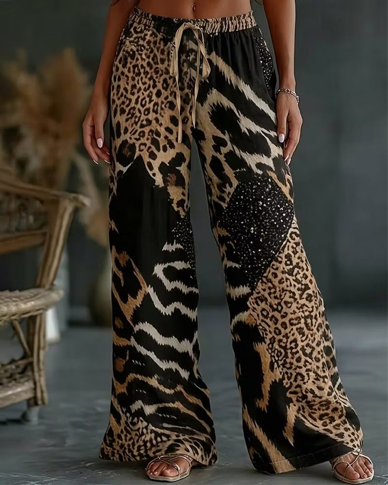 Elfrida - Weiche Wide-Leg-Hose mit Leo-Patchwork
