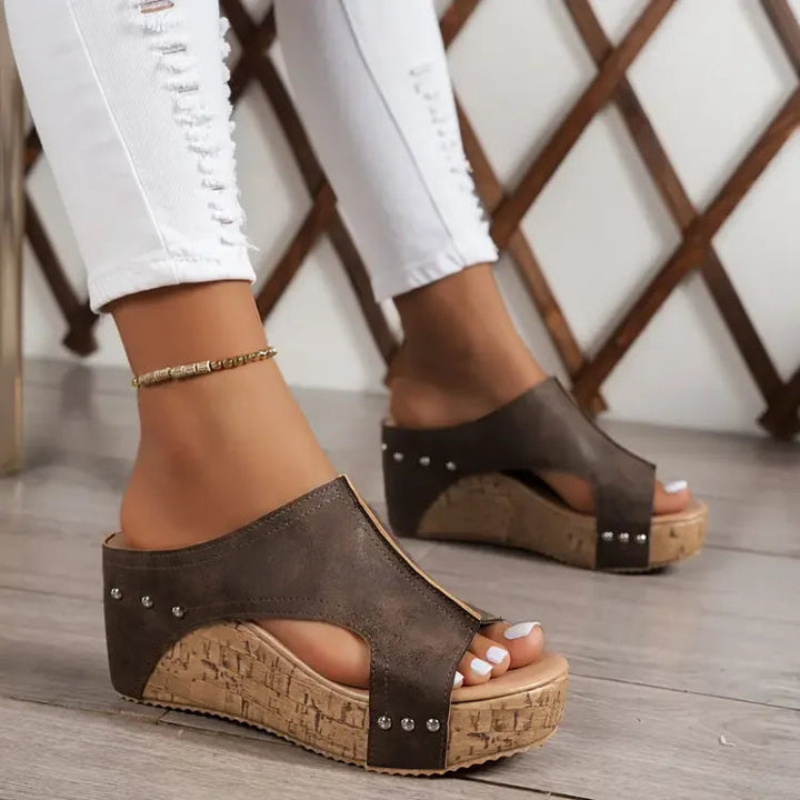 Oshae - Stützende Sandalen