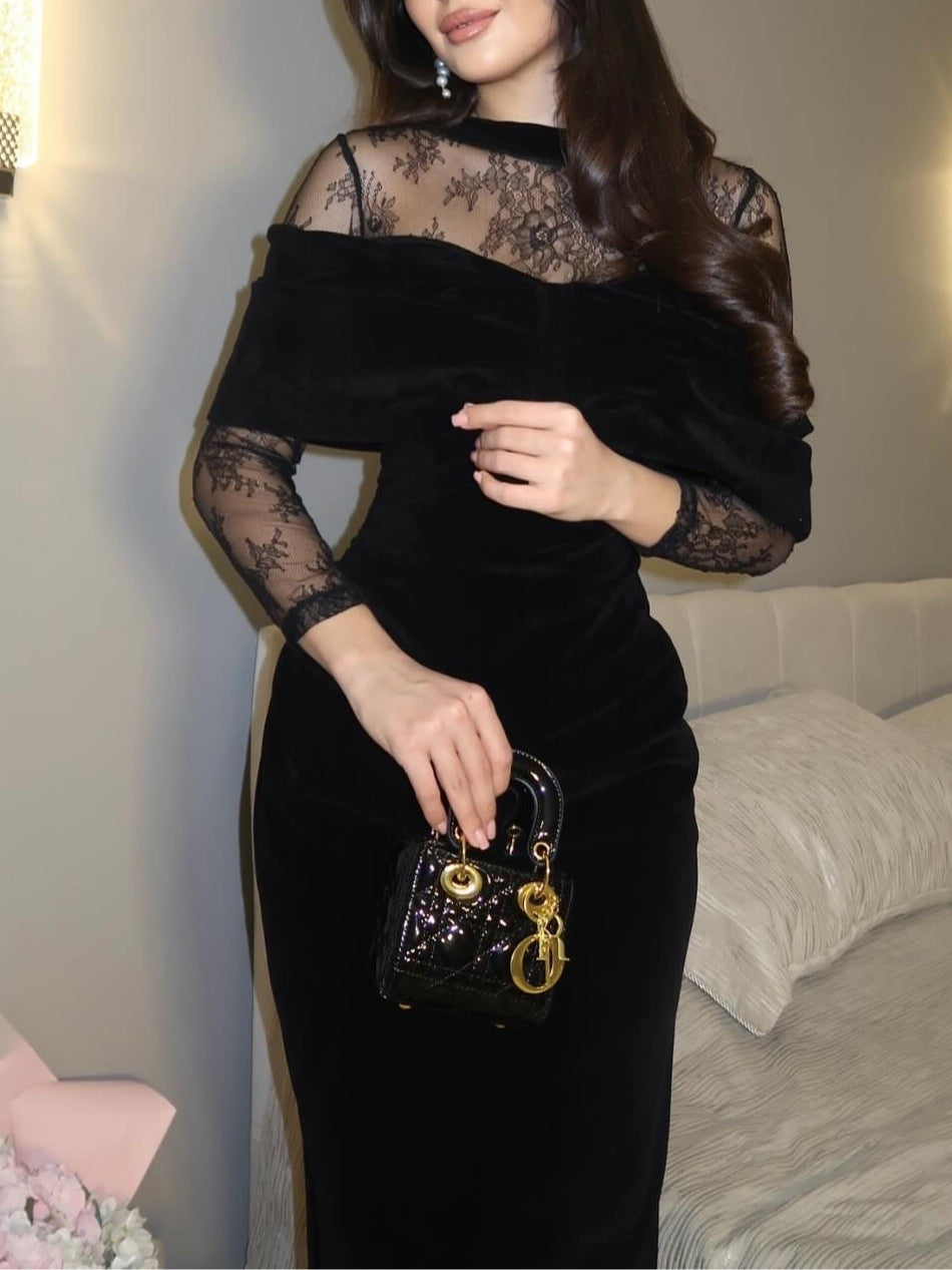Briony - schulterfreies Spitzen-Abendkleid