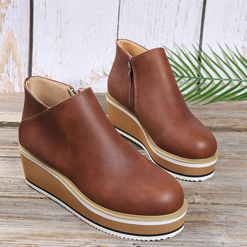 Clotilde - Soft-Touch-Keilstiefeletten