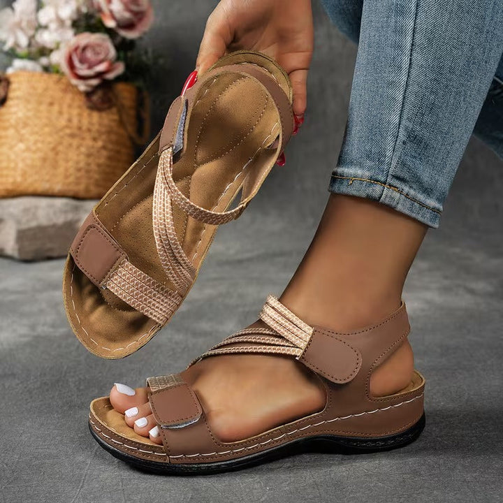 Courtney - Komfort-Sandalen mit überkreuzten Riemen