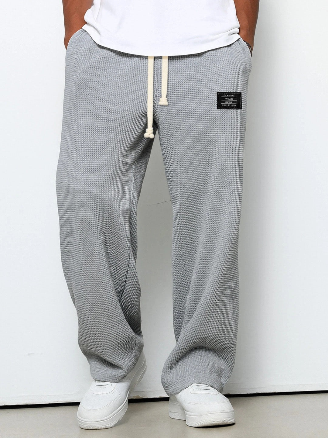 Vekor - Weit geschnittene Hose mit Soft-Touch-Finish