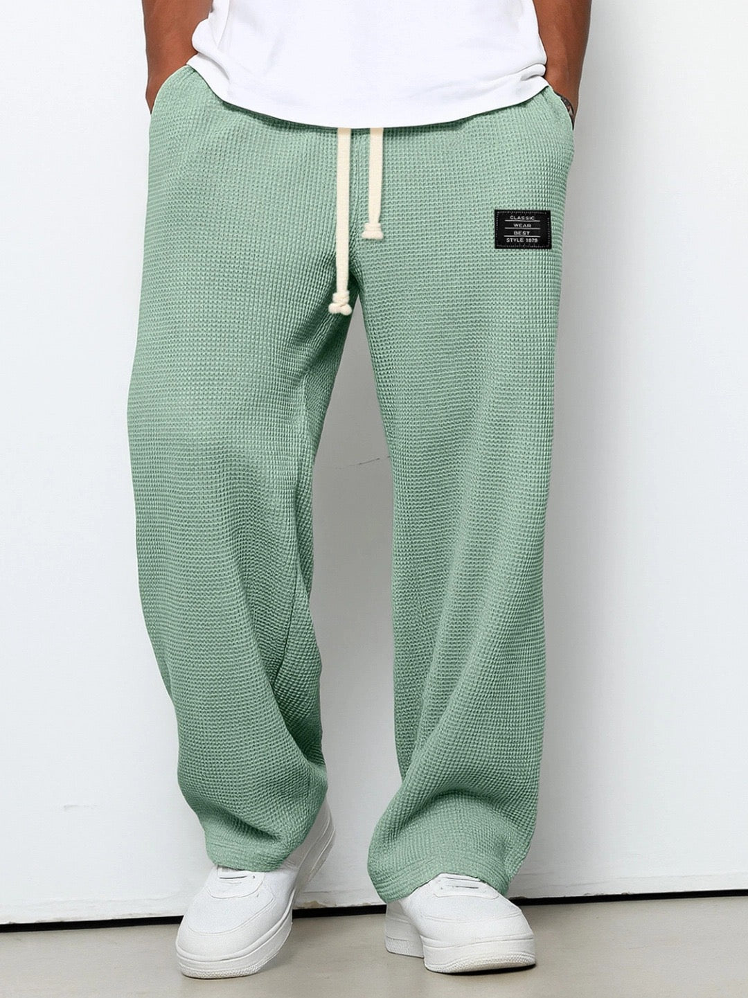 Vekor - Weit geschnittene Hose mit Soft-Touch-Finish
