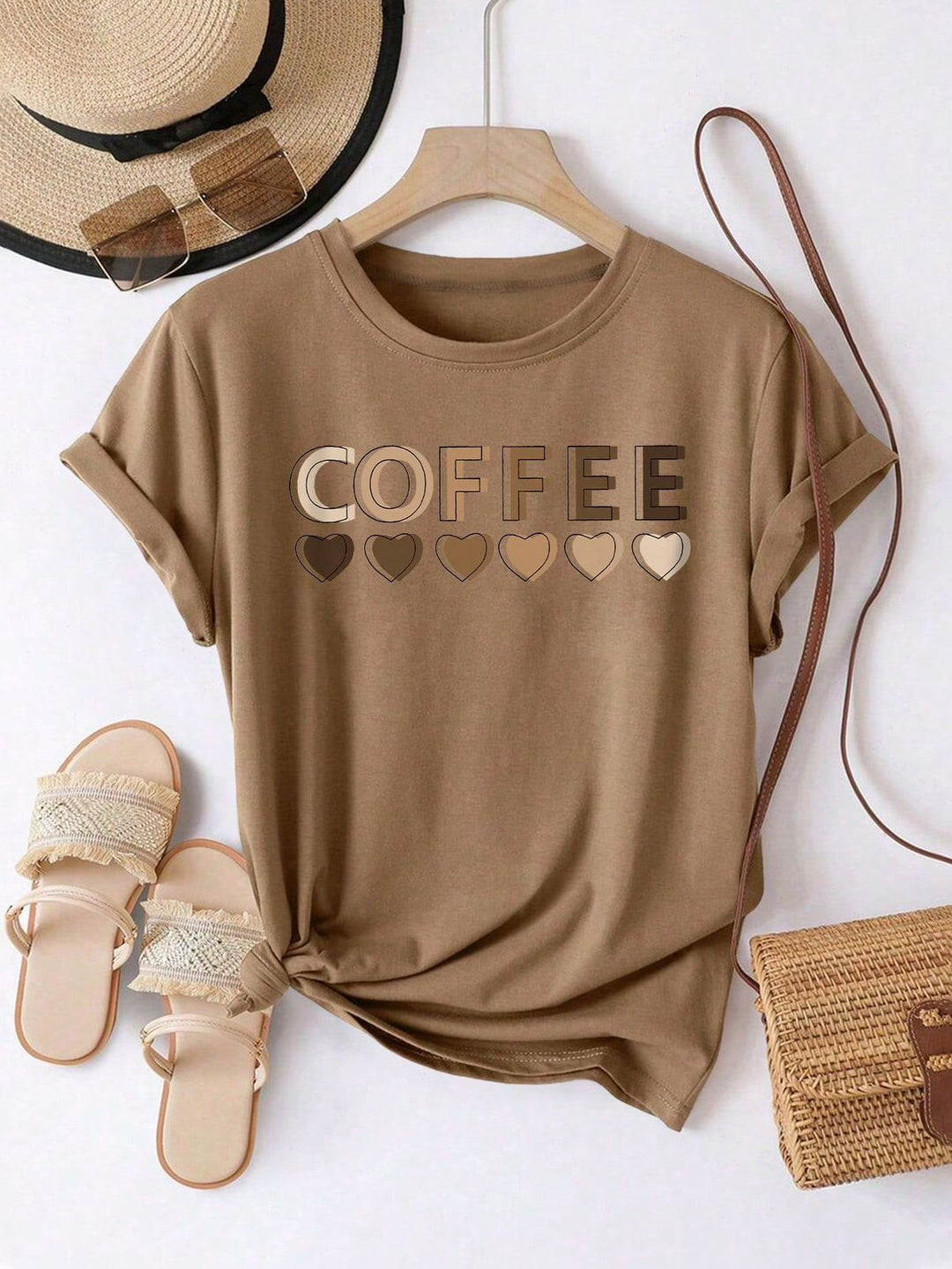 Sarai - T-Shirt mit Kaffeeherz-Print