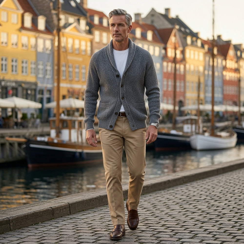 Bevan - Strukturierte Strickjacke mit Schalkragen