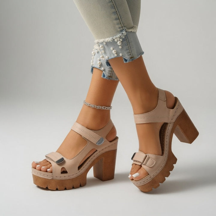 Roselyn - Plateau-Sandalette mit skulpturalem Blockabsatz