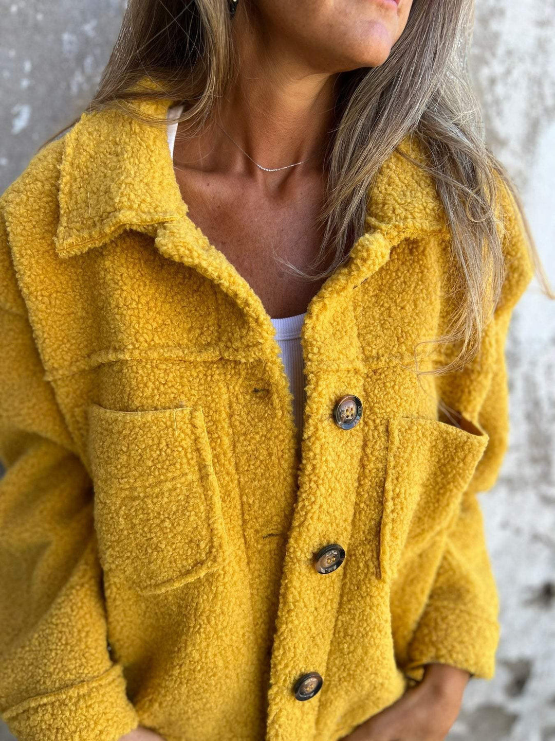 Tirina - Teddyjacke mit Knopfverschluss