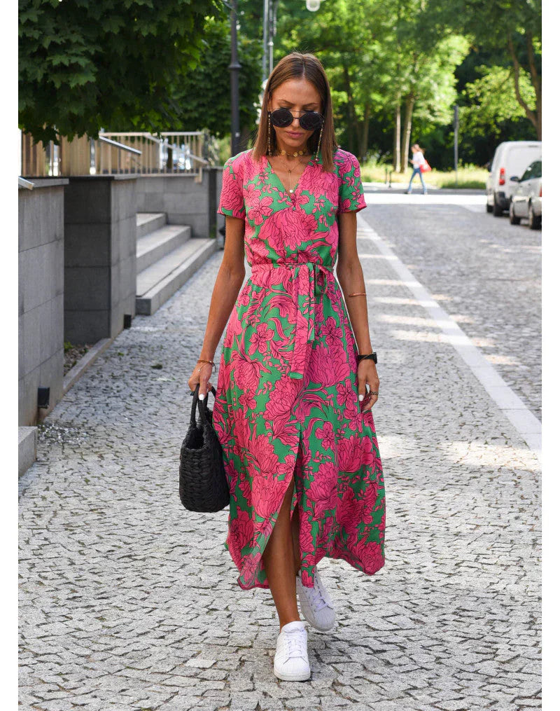 Zayvia - Figurformendes Soft-Touch-Kleid mit V-Ausschnitt