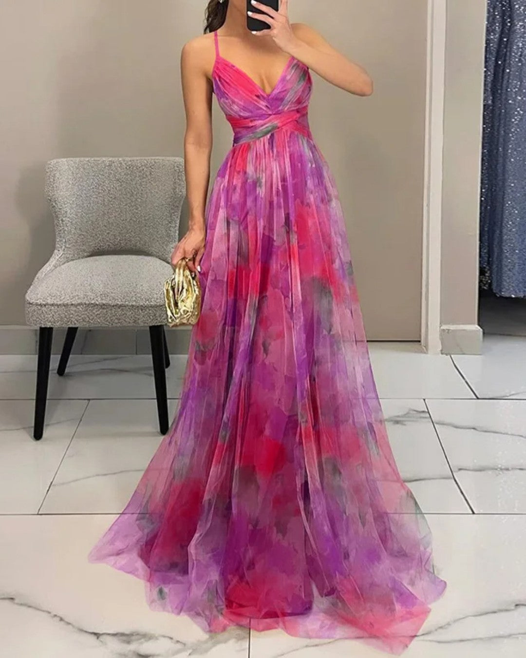 Nalina - Fließendes geblümtes Maxikleid