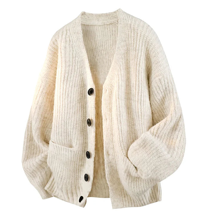 Galienne - Oversize-Strickjacke mit V-Ausschnitt in Soft-Touch-Qualität