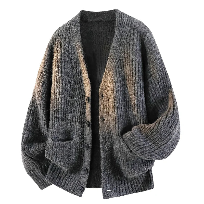 Galienne - Oversize-Strickjacke mit V-Ausschnitt in Soft-Touch-Qualität