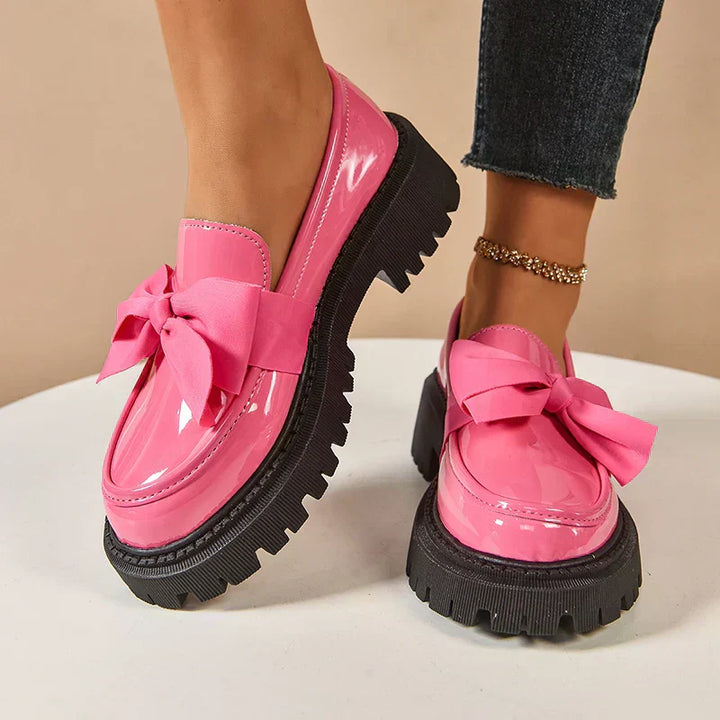 Eliza – Glänzende Plateau-Loafer