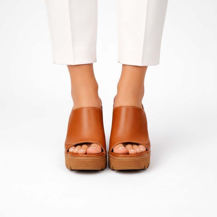 Melisande - Polierte Plateau-High Heels