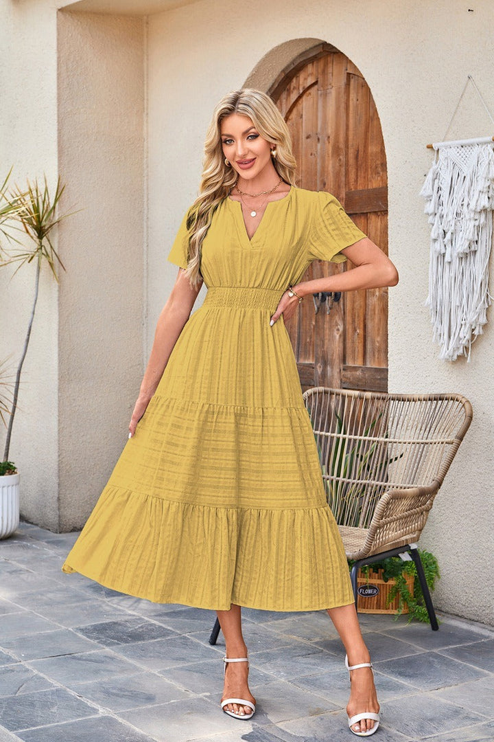 Astrelle - Strukturiertes, stufiges Maxikleid