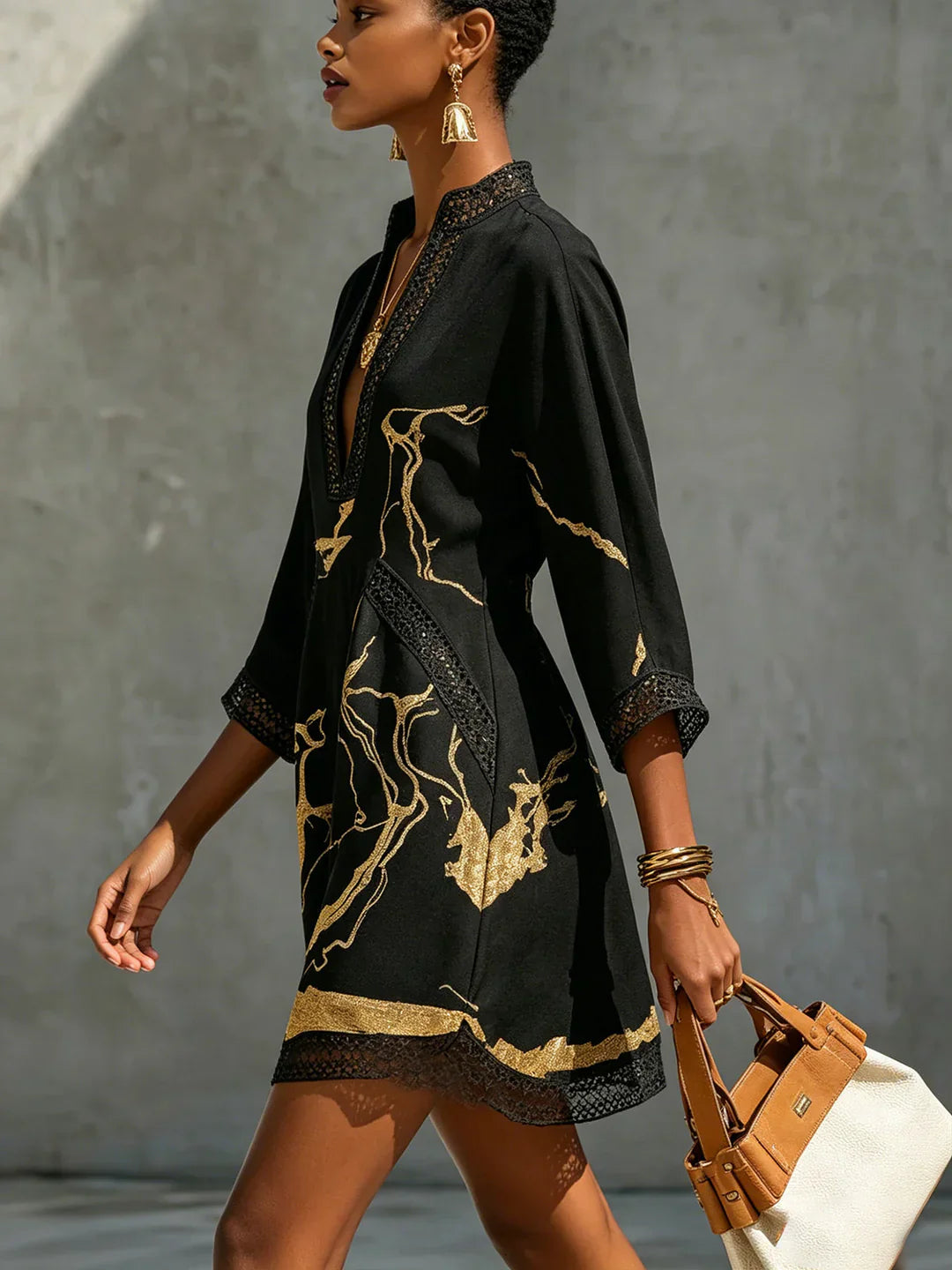 Sidonia - Luxuriöses A-Linien-Kleid mit Marmorprint