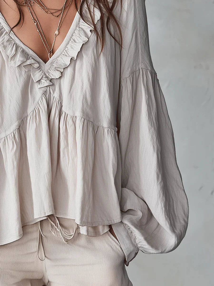 Narella - Rüschen-Shirt mit V-Ausschnitt