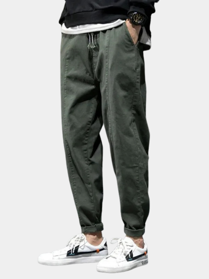 Neryth - schmal zulaufende Soft-Touch-Jogginghose