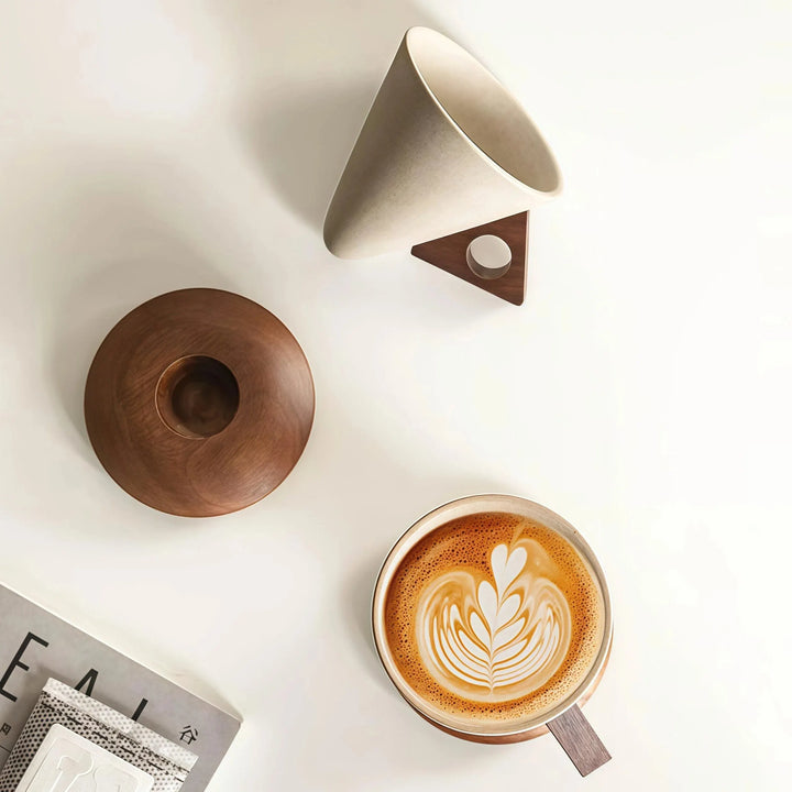 Mabel - Konische Premium-Kaffeetasse