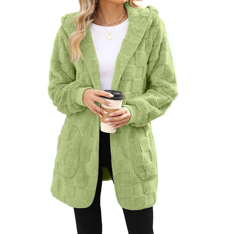Zinnabelle - flauschige Kapuzenstrickjacke