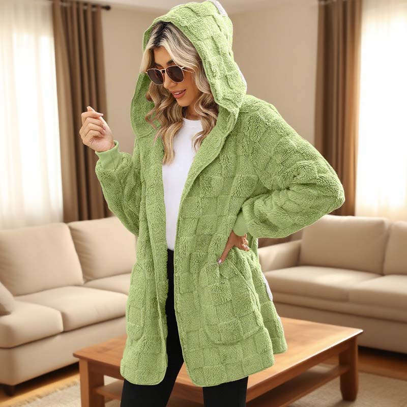 Zinnabelle - flauschige Kapuzenstrickjacke